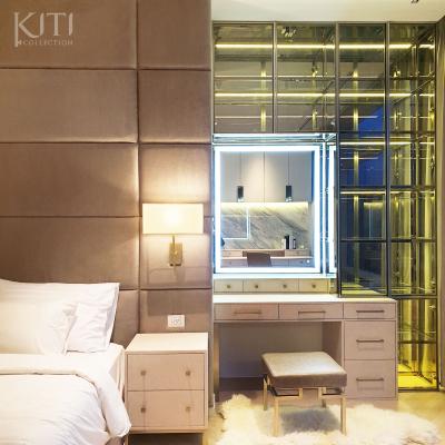 Masterbedroom010